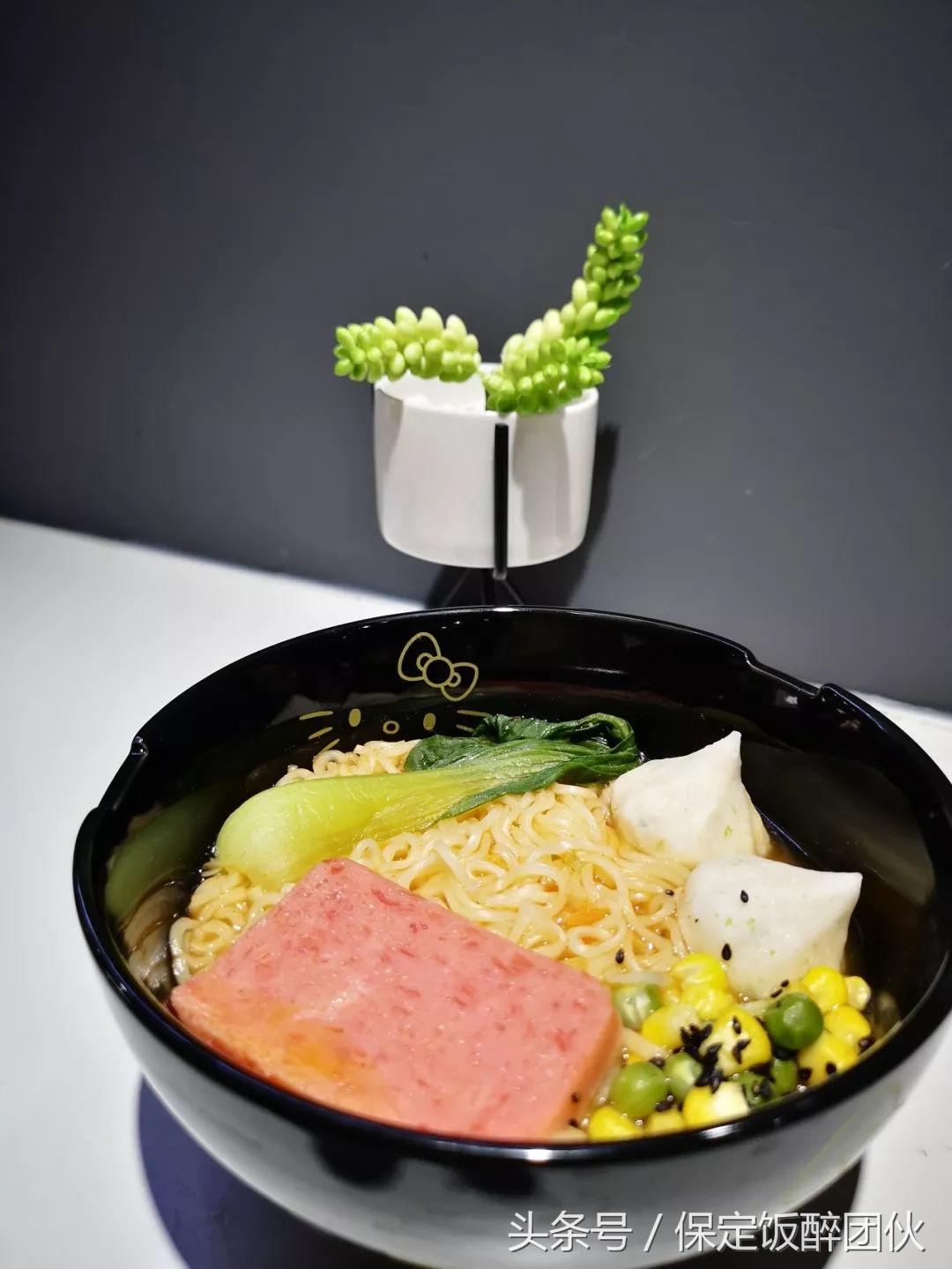 河北大学北街有一家让我想要留级的小店，每口都是青春的味道！