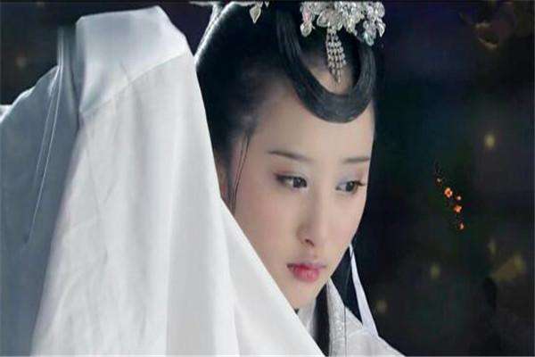 嫦娥明明有后羿为何还会爱上吴刚？也许这就是异地恋吧