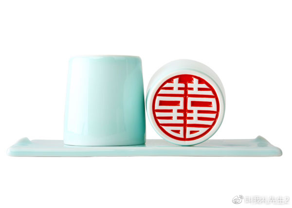 发小订婚送什么礼物好（适合订婚送的礼物）