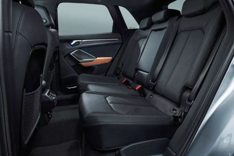 外媒试驾全新奥迪Q3，车身尺寸全面增加，空间表现不再是短板