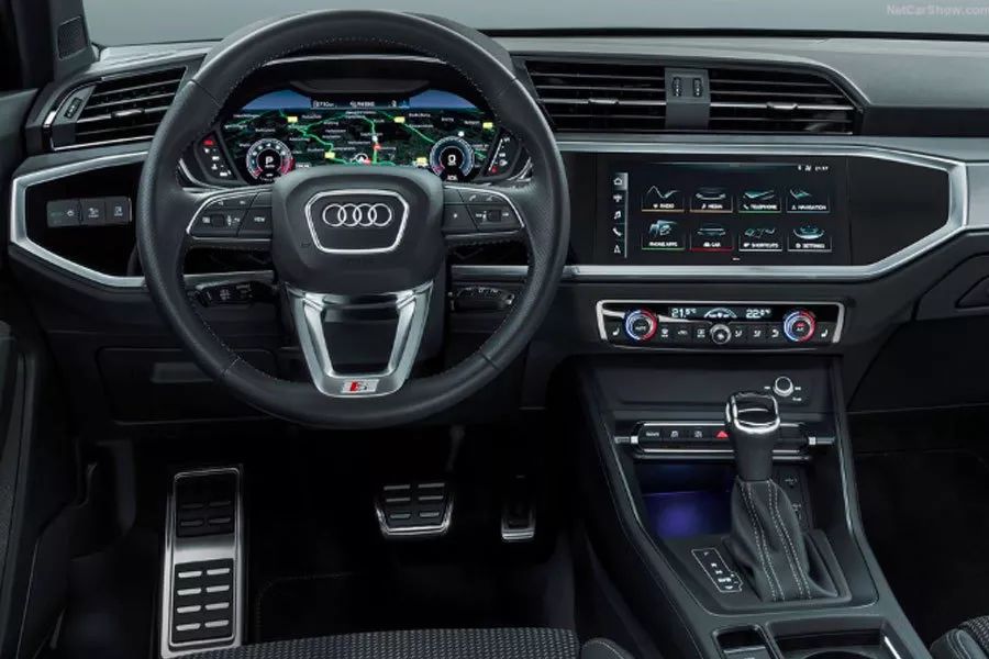 外媒试驾全新奥迪Q3，车身尺寸全面增加，空间表现不再是短板