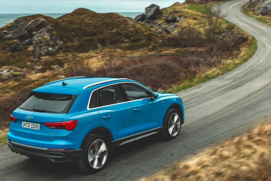 外媒试驾全新奥迪Q3，车身尺寸全面增加，空间表现不再是短板