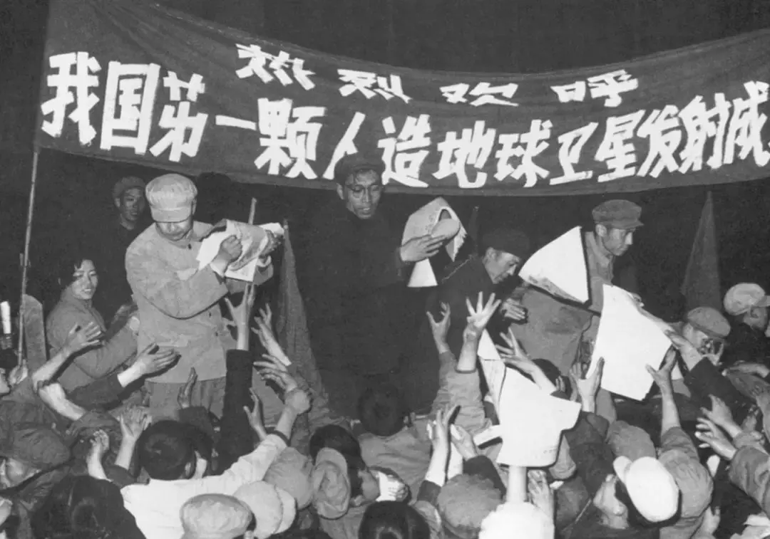 篮球世界杯为什么央视(中央电视台建台60年 历数那些难忘的 “第一次”)