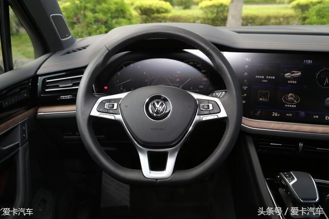 更小排量 更加运动 试驾全新大众途锐