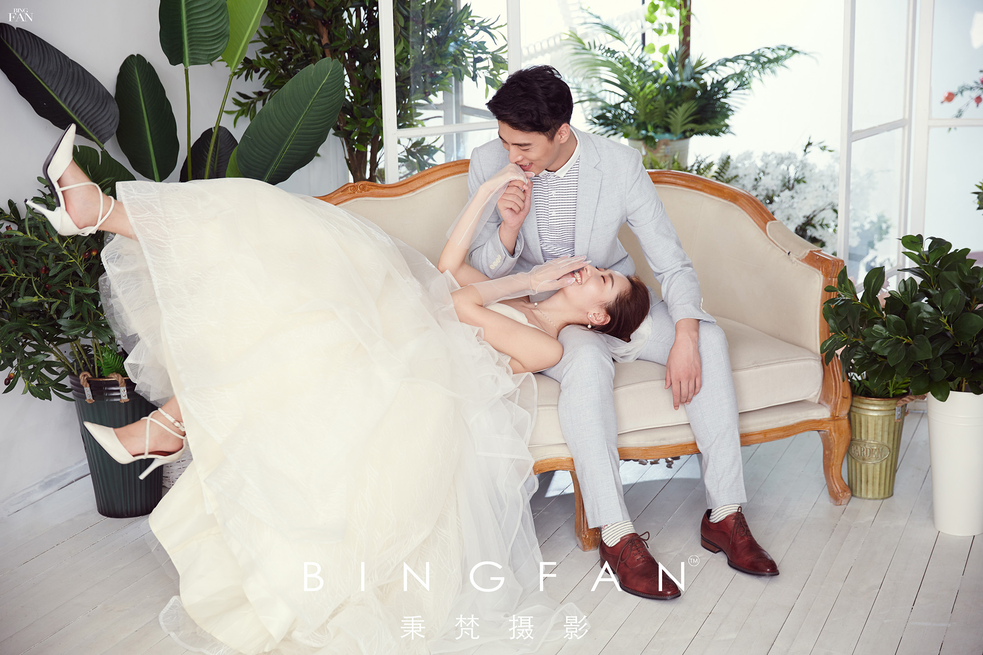 定亲和订婚有什么区别订婚仪式的流程（定亲与订婚有何区别）