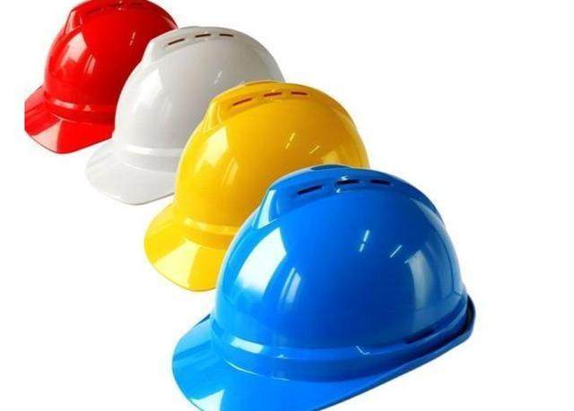 4种颜色的安全帽分别对应什么身份？电工该戴哪一种？