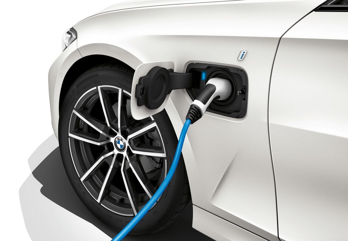 王者归来，回应驾驶者的期盼，解析全新宝马3系