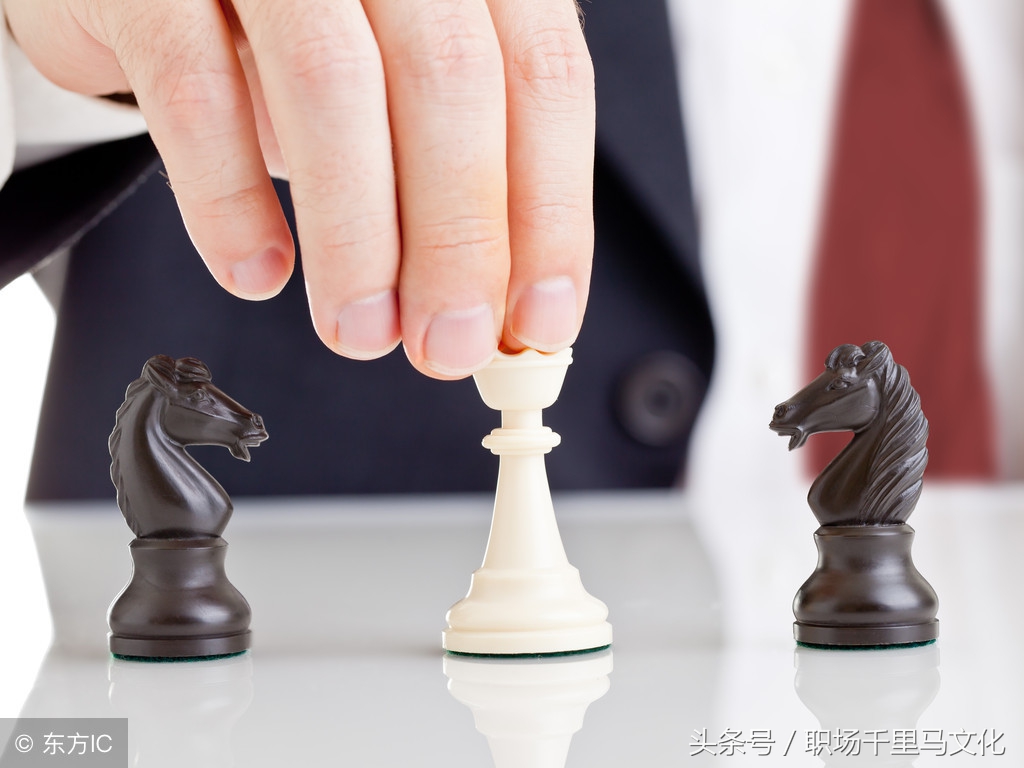 不懂带人就自己忙死：带团队的1理念、4原则、7步骤和10建议！