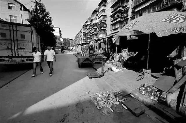 武汉：中国最尴尬的“大学城”