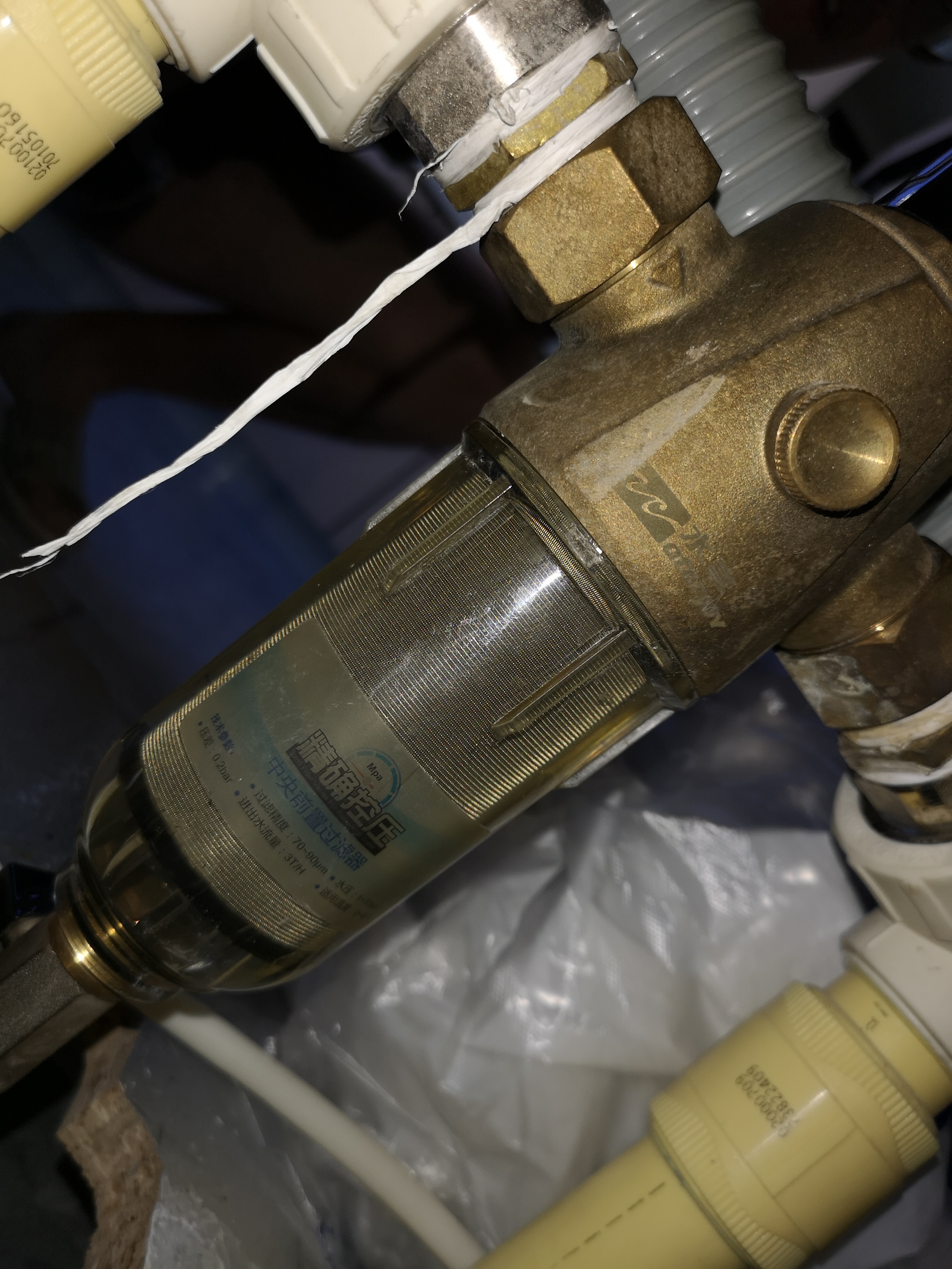 水压正常，但水流量还是小，可能还有个地方你没注意到