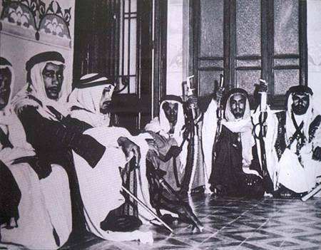 1973年：中东战争引发石油危机，布雷顿森林体系解体