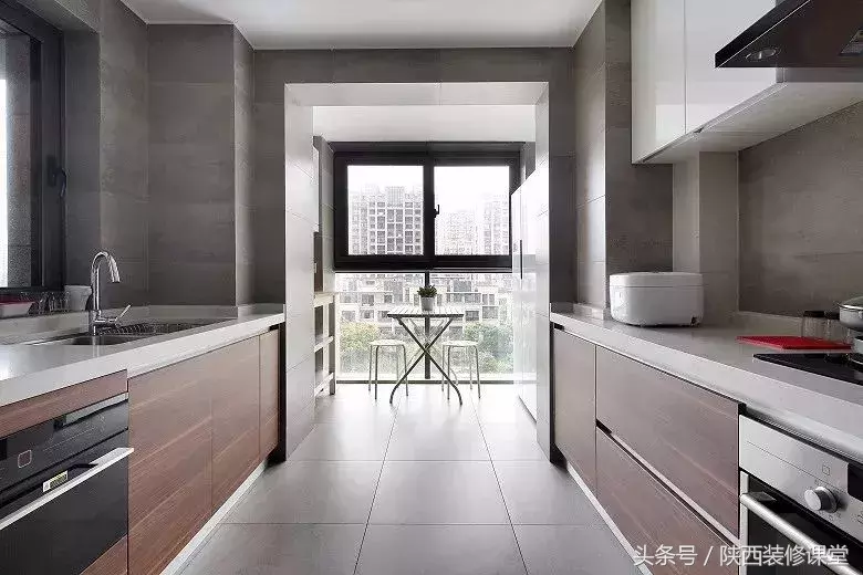 32款厨房带阳台，这样装修不浪费