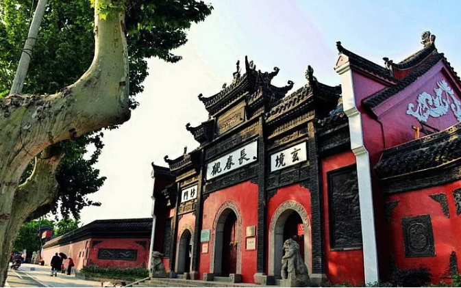 武汉旅游文化：户部巷，都府堤红色景区，昙华林，长春观