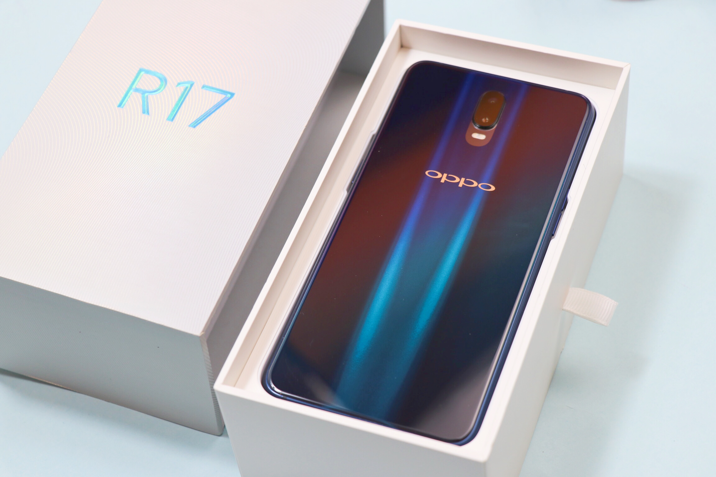 高颜值水滴屏手机——oppo r17体验评测