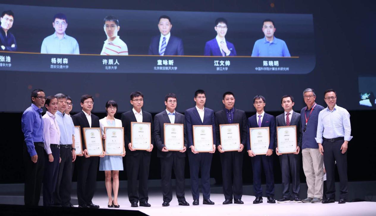 天赋异禀！他曾是广西高考数学单科第二名，现为达摩院青橙奖最年轻的获得者！