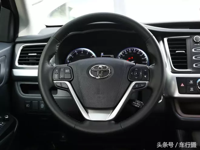 30万中型SUV对比：锐界\冠道\昂科威\汉兰达 你更愿意选谁？