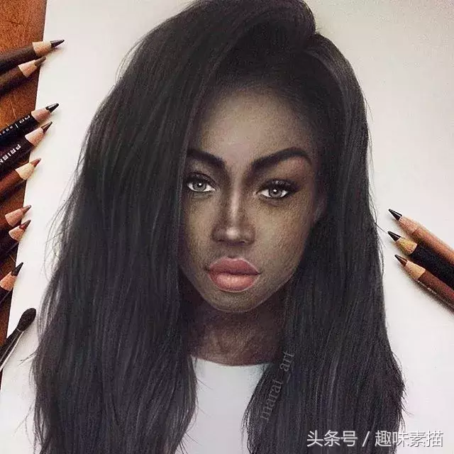 这彩铅人物画的这么好！