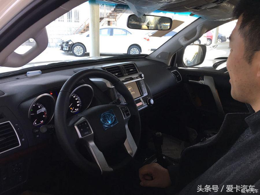2016款一汽丰田普拉多TXLN提车作业