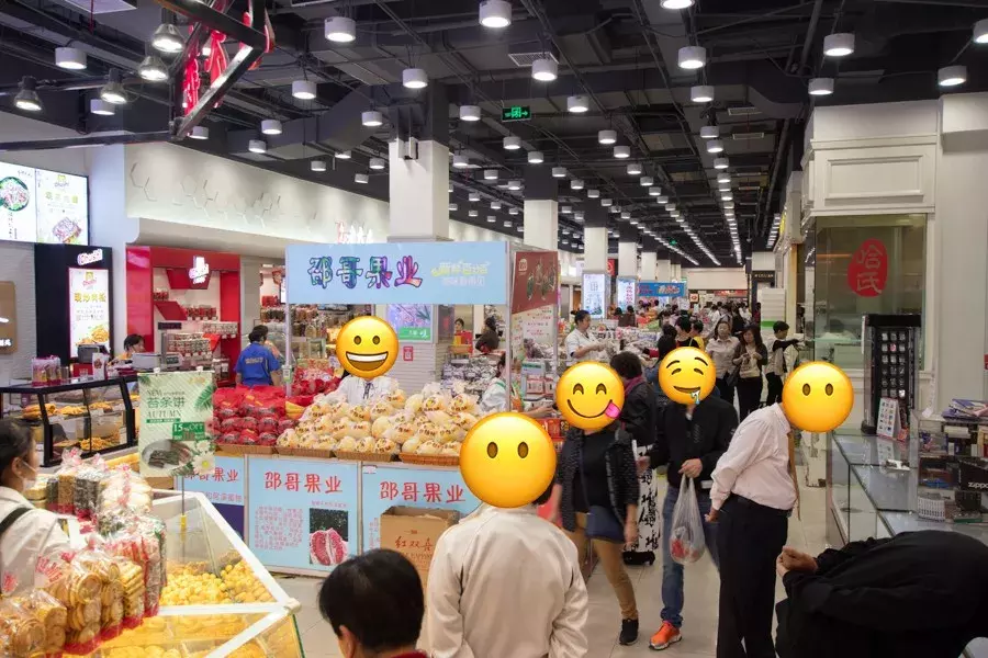 这个“破破烂烂”的商场,我劝贫穷的年轻人不要去