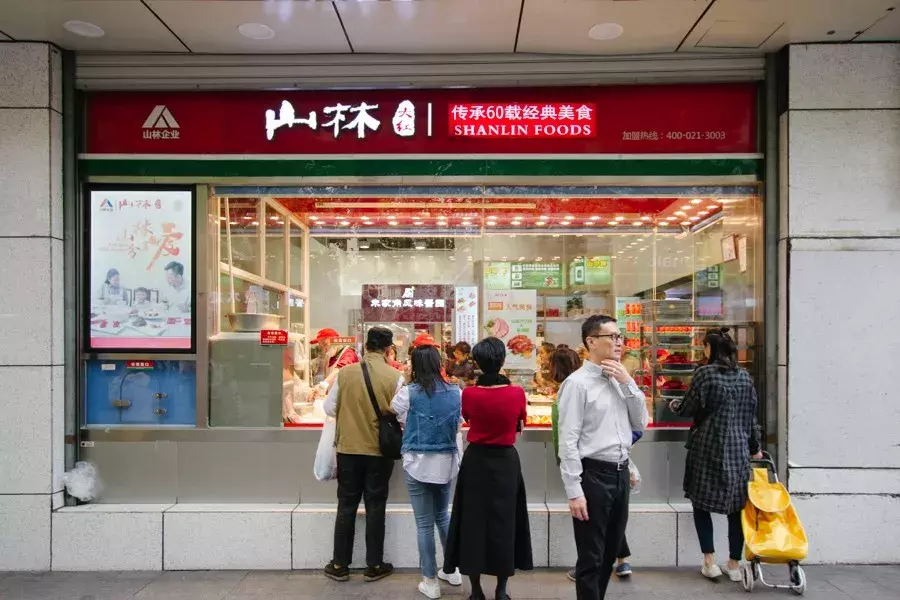 这个“破破烂烂”的商场,我劝贫穷的年轻人不要去
