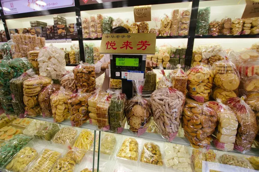 这个“破破烂烂”的商场,我劝贫穷的年轻人不要去