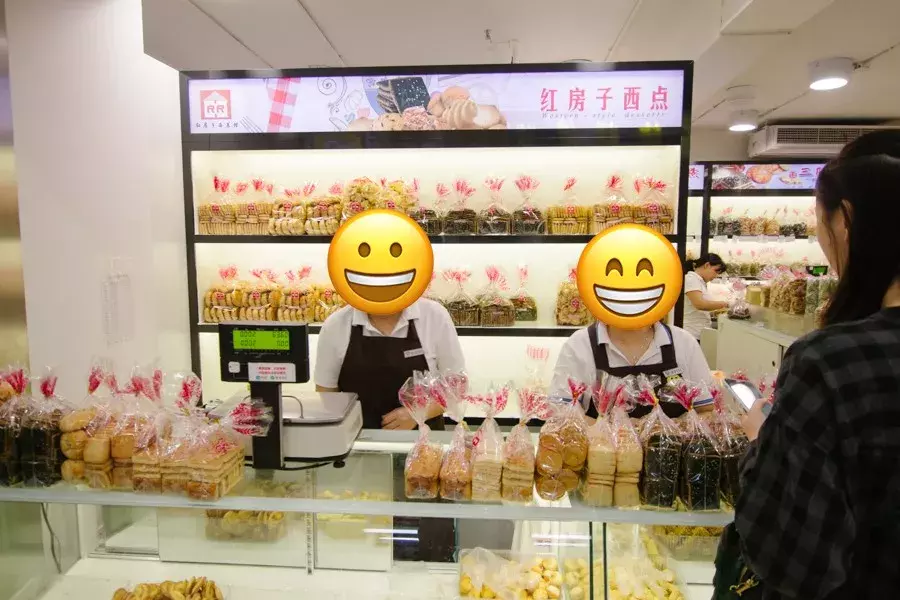 这个“破破烂烂”的商场,我劝贫穷的年轻人不要去