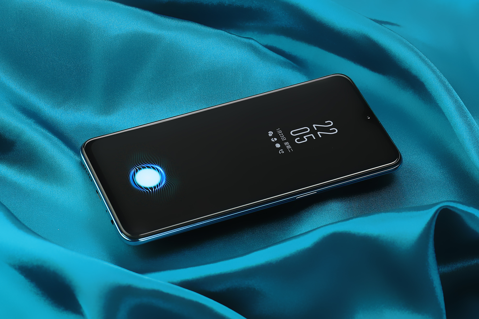OPPO R15x上手体验：一部高颜值的中端实力派