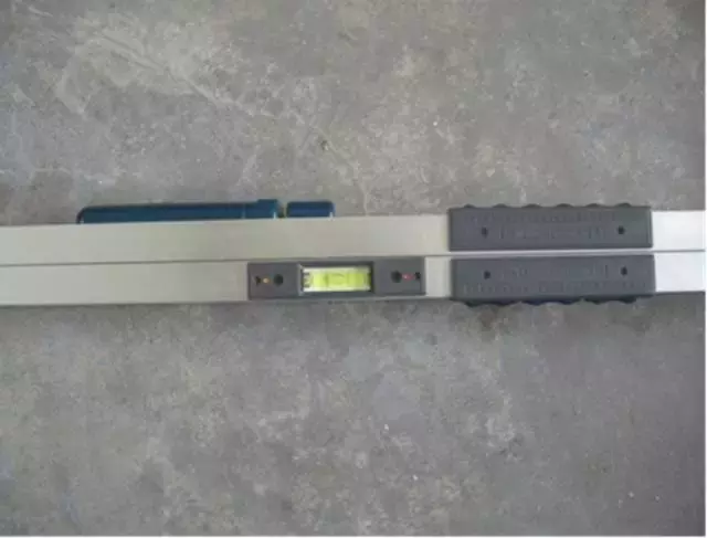 全面图解:建筑常用工具检测尺、钢板尺、方尺、响鼓锤等使用方法