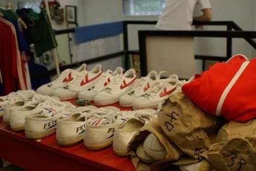 你知道回力鞋国内外的区别吗？民族良心品牌，是如何走出国外的