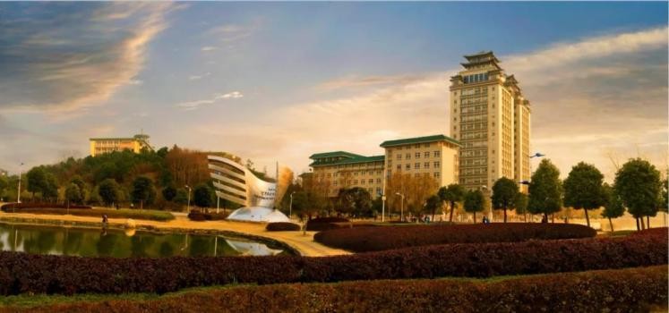 揭秘全国“最高”的高校图书馆，坐落于湖北，建在湖边！