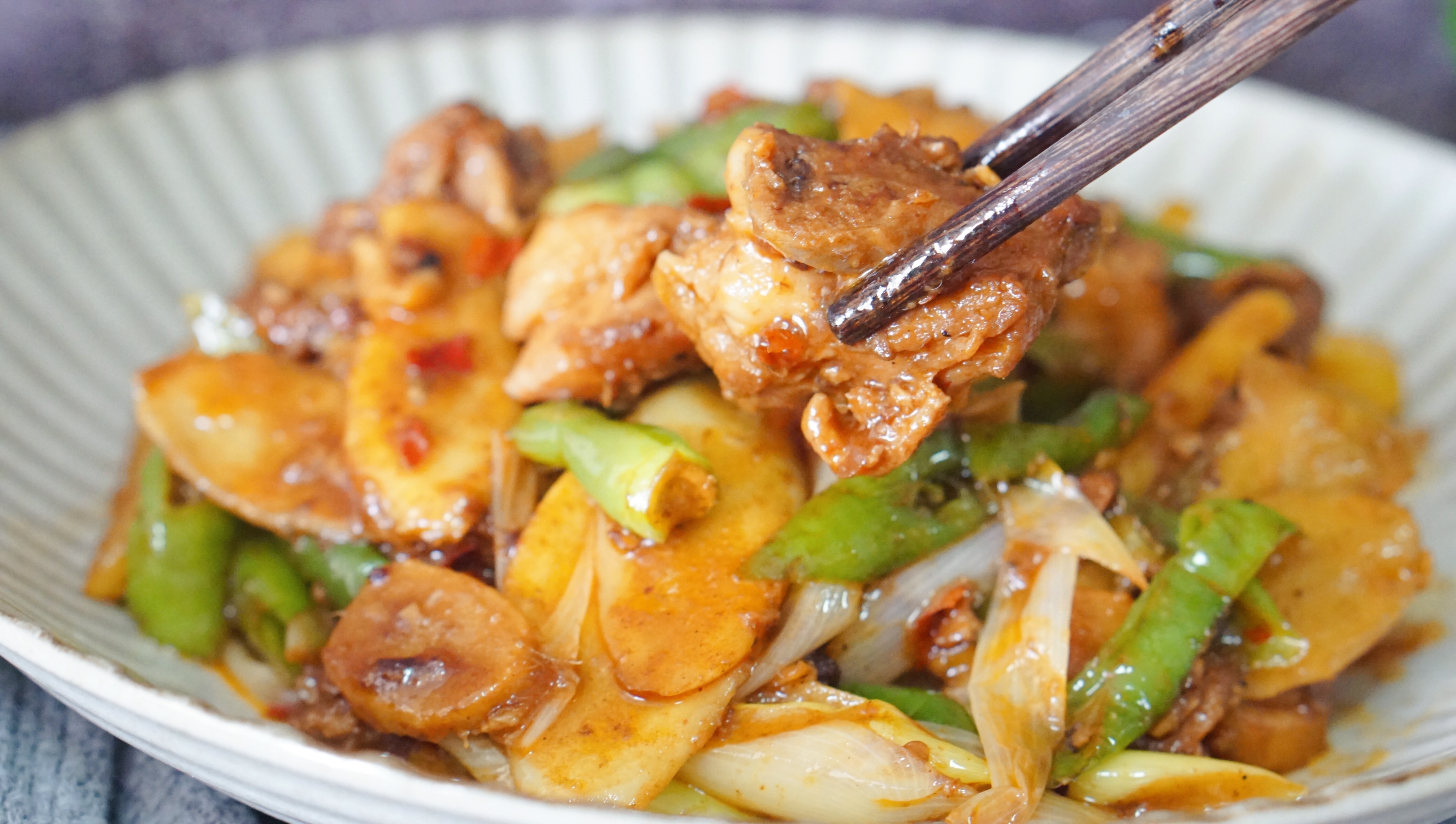 仔姜爆鸭子的做法川菜(快速学会姜爆鸭子的正确烹饪方法)