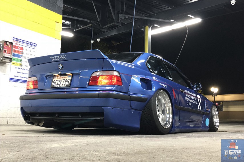 “野性再次被召唤”！昔日的“操控王者”！宝马BMW E36 M3