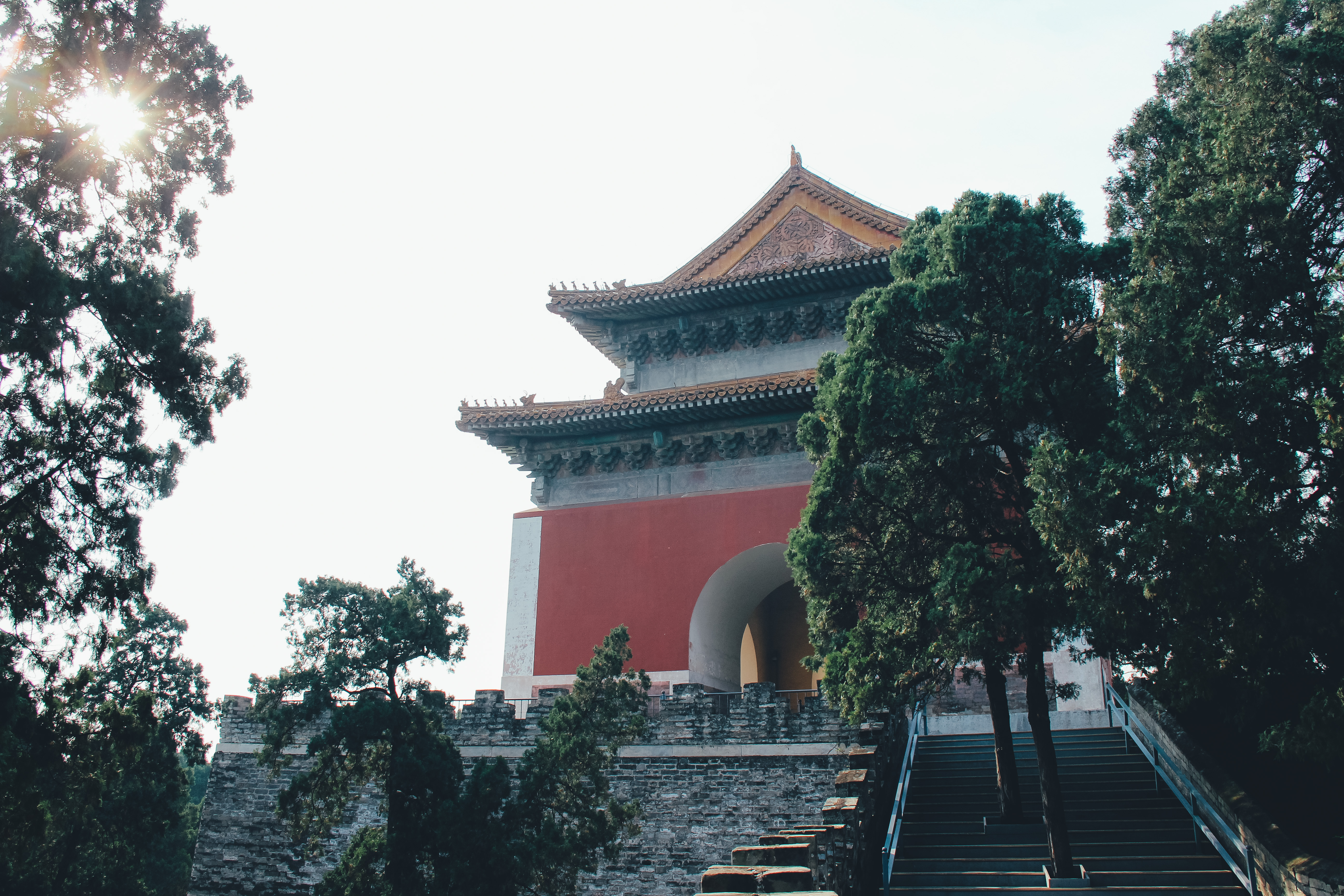 附上观赏小tip:(1) 872路公交车可直到十三陵,在站点大宫门下车(2)