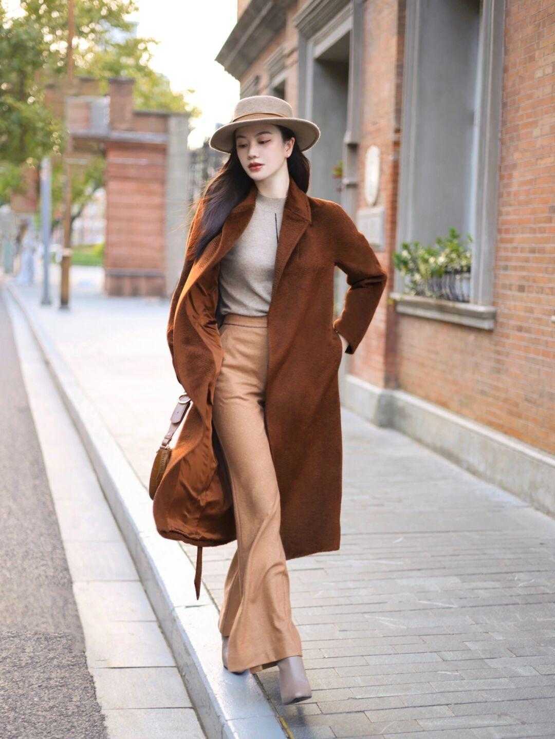 与这几双鞋子搭配(与这几双鞋子搭配英文)