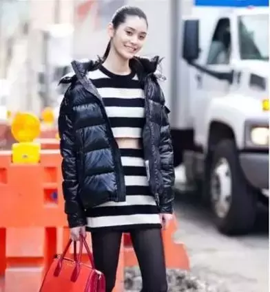 上万的Moncler羽绒服，干洗后拿回家发现破了，修补要1500