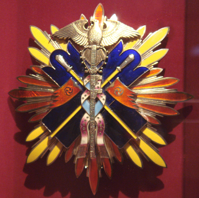 日剧里的律师，都佩戴了徽章，小小的徽章到底在内涵什么？