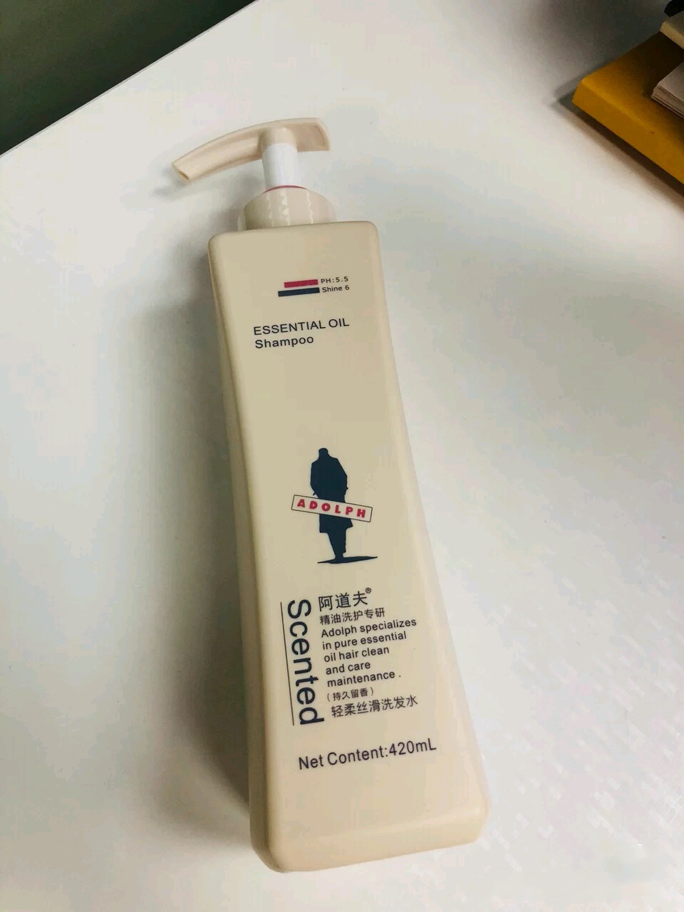 熱門洗發水紅黑榜：歐萊雅大金瓶是紅榜，阿道夫爭議較大