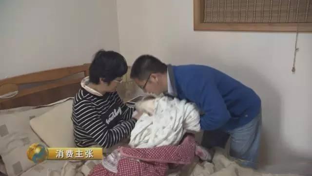 夫妻生三胎被罚32万，生活陷窘境！网友：生孩子还是要冷静