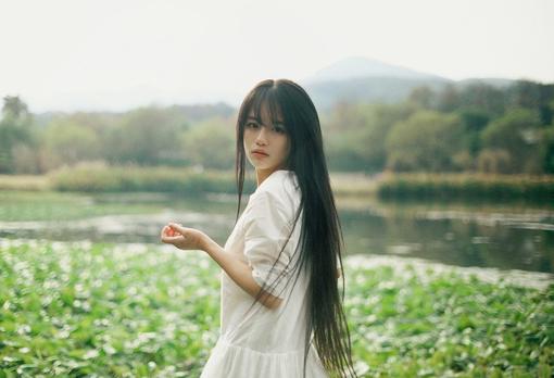 一个人淡淡忧伤的心情短语，句句戳心