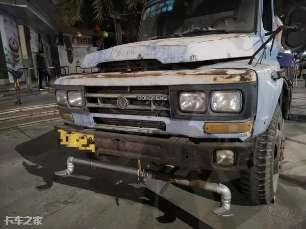 东风EQ140洒水车：经时光蹂躏仍然耐用，这位“老人家”令人钦佩