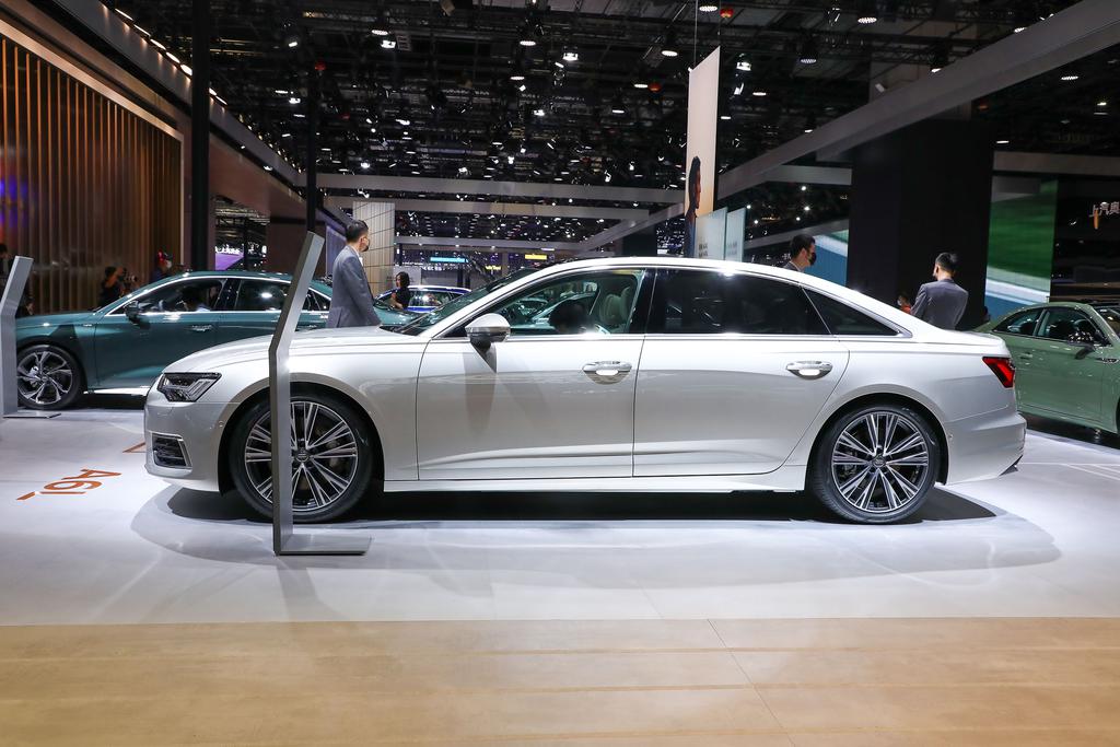 奥迪A6L 55TFSI——拒绝油腻，中大型行政轿车应该有的样子它都有