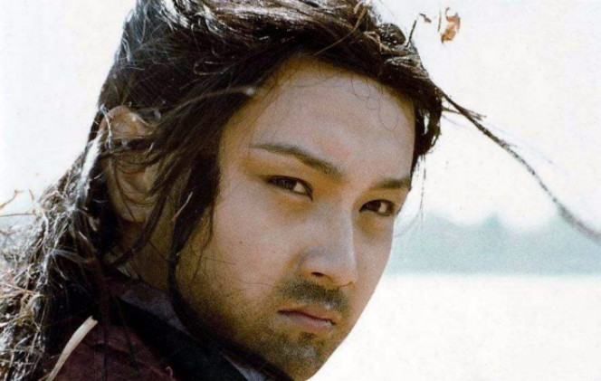 玉失而复得,魂魄归位,宝玉的病也不治而愈.