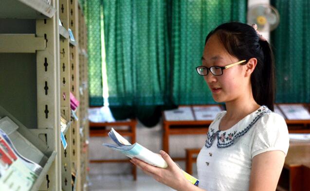 广西女学霸高考时“神游”，交卷才想起是在高考，最后考上哪了？