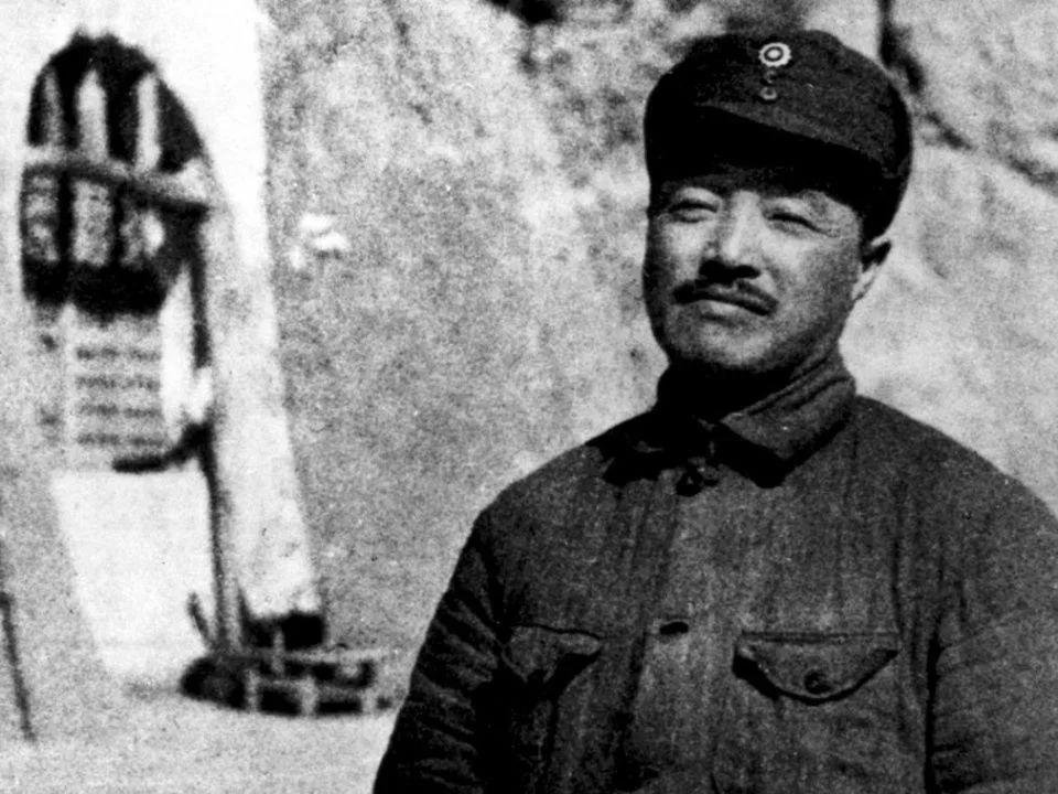 贺龙是南昌起义的总指挥，为何却排在十大元帅的第五名呢？