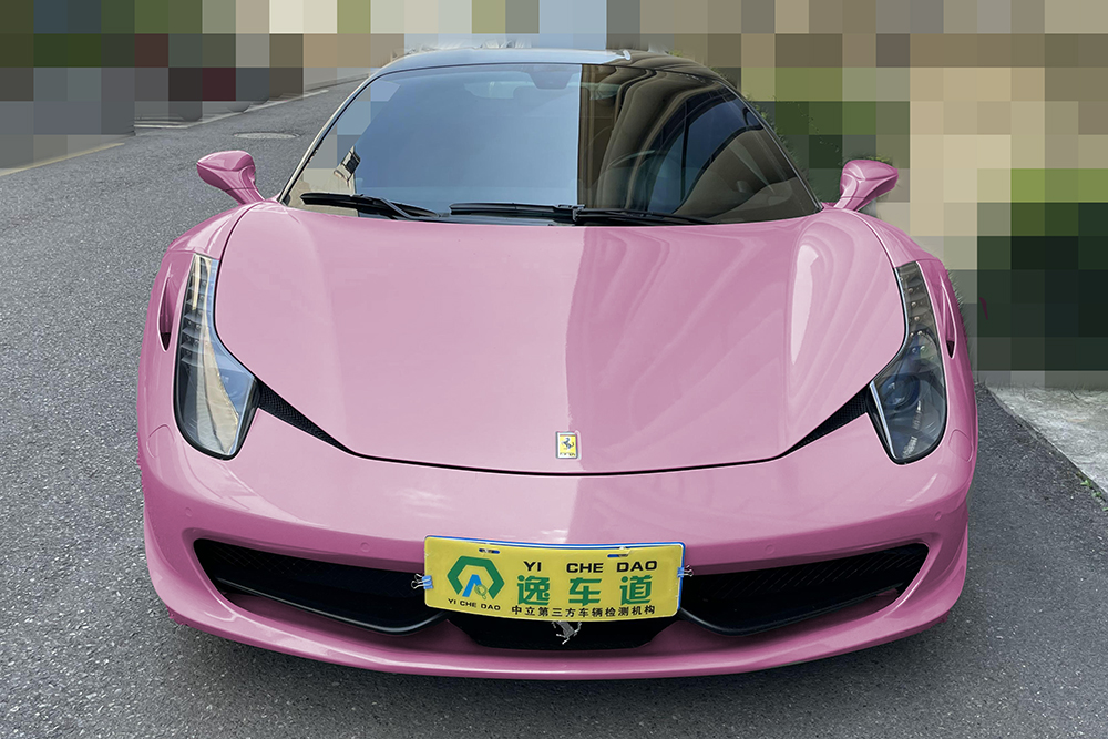 想入手俱乐部小姐姐的法拉利458，验完车况客户直言：最毒妇人心
