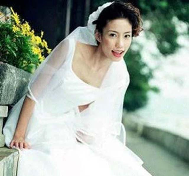 著名央视主持人，因推错门而坠楼身亡，却只获赔了38万