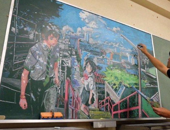 初中生“黑板板”走红，老师看完不舍得擦掉，网友的评价很高