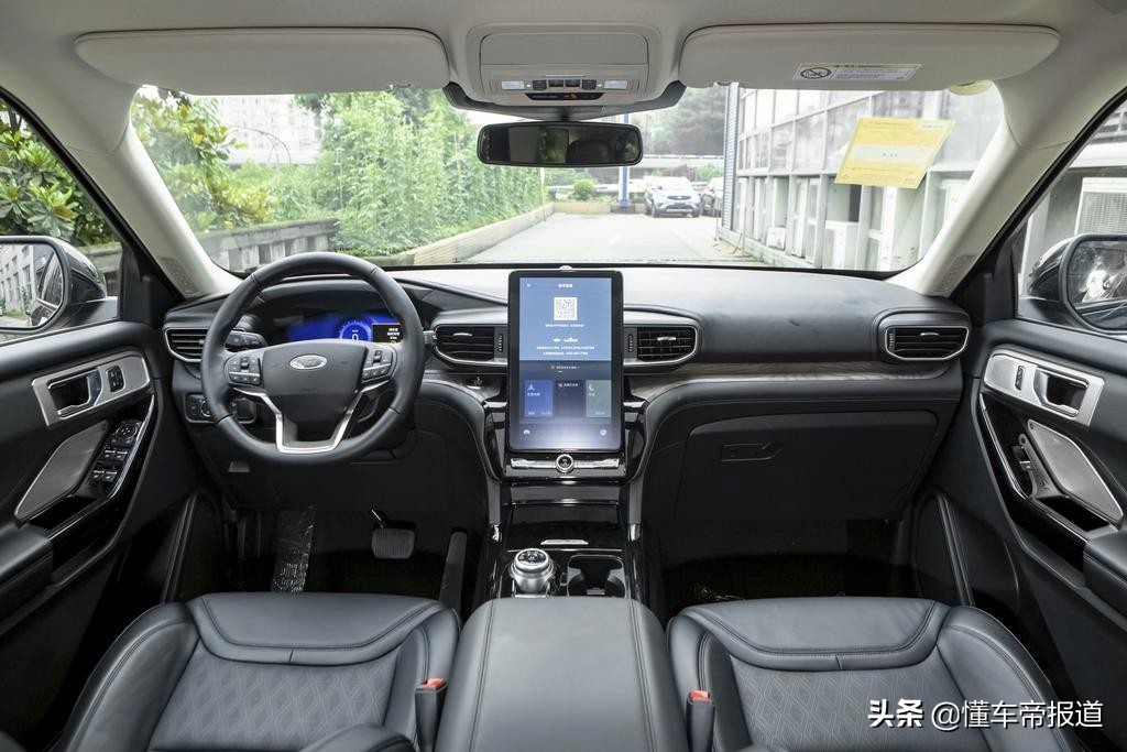 新车 </p><p>　　 售30.98-39.98万元 全新长安福特探险者正式上市