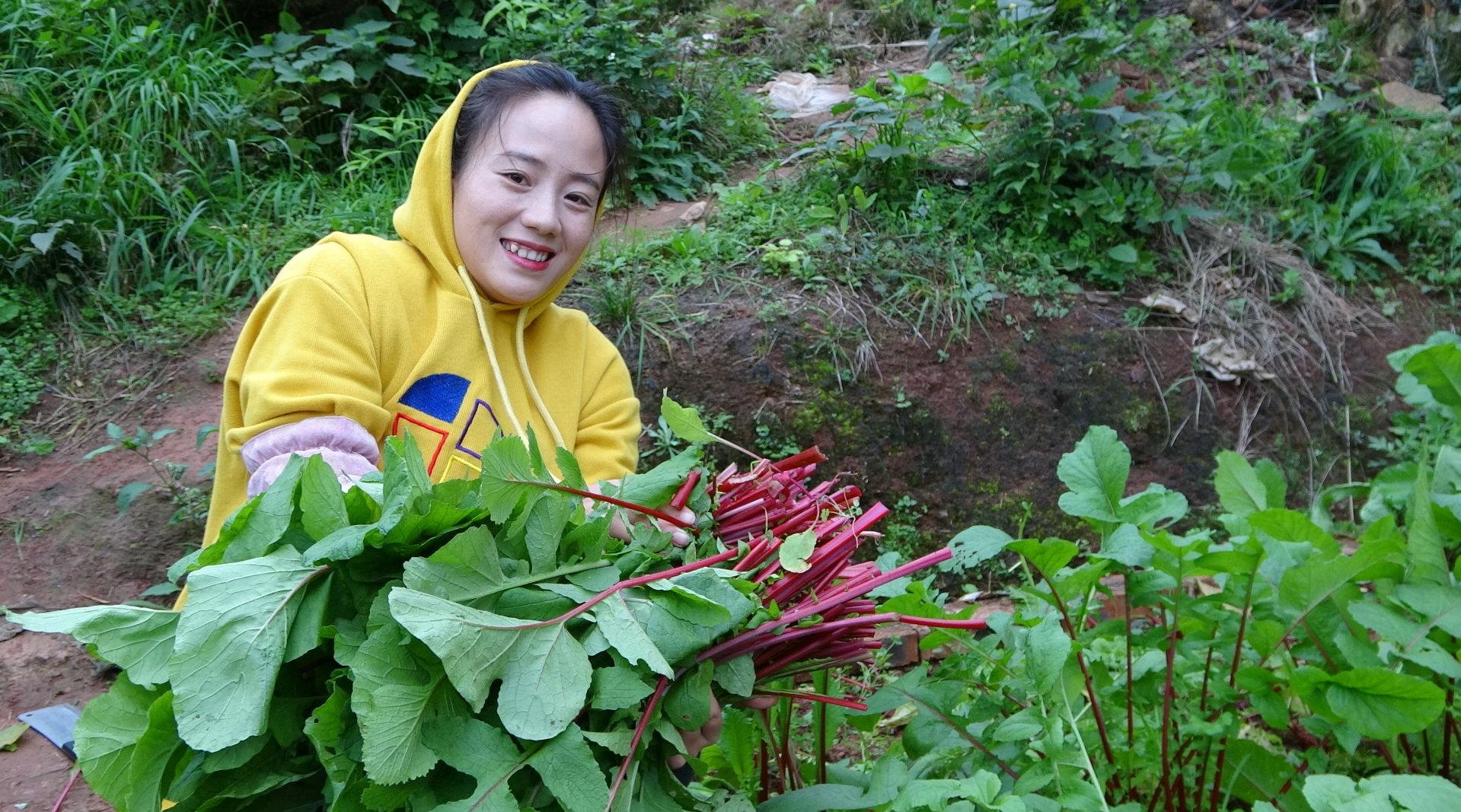 川香小妹儿：洗头妹做自媒体三年，实现逆风翻盘，将建300万别墅