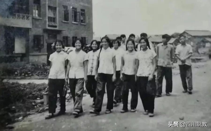 1959→2019，四川首富母校迎来建校60周年